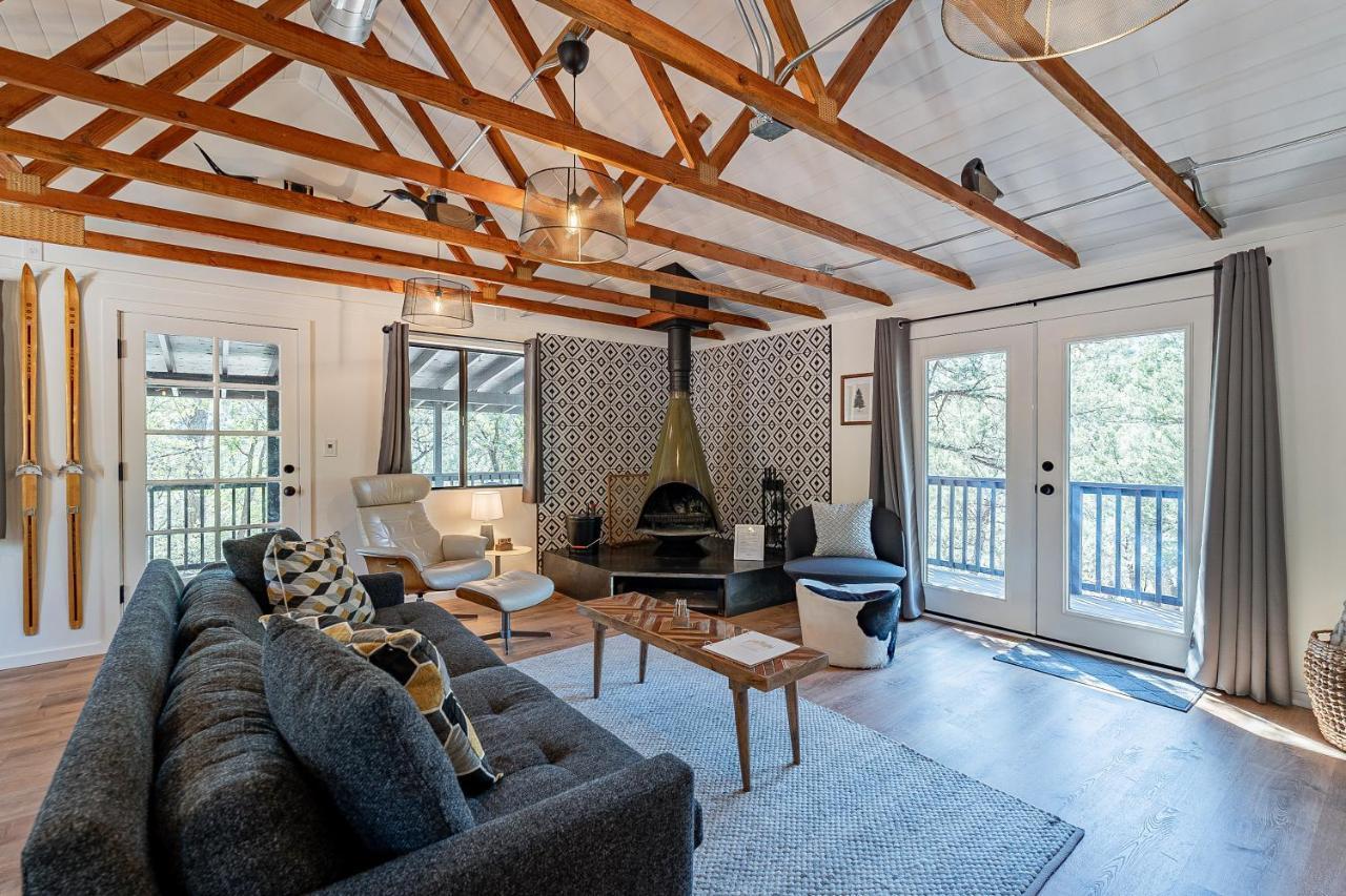 The Pine House - Cozy Mid-Century Modern, Pet-Friendly Villa Exteriör bild