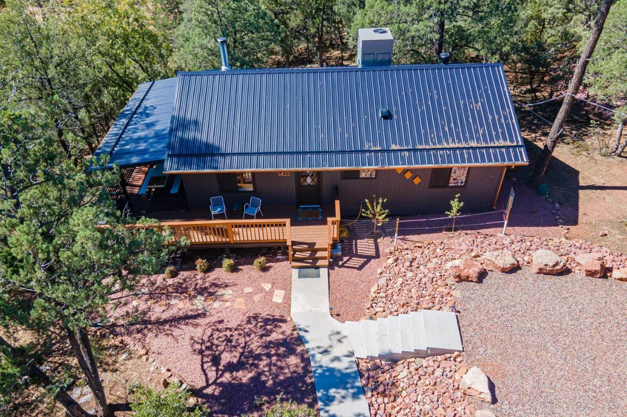 The Pine House - Cozy Mid-Century Modern, Pet-Friendly Villa Exteriör bild