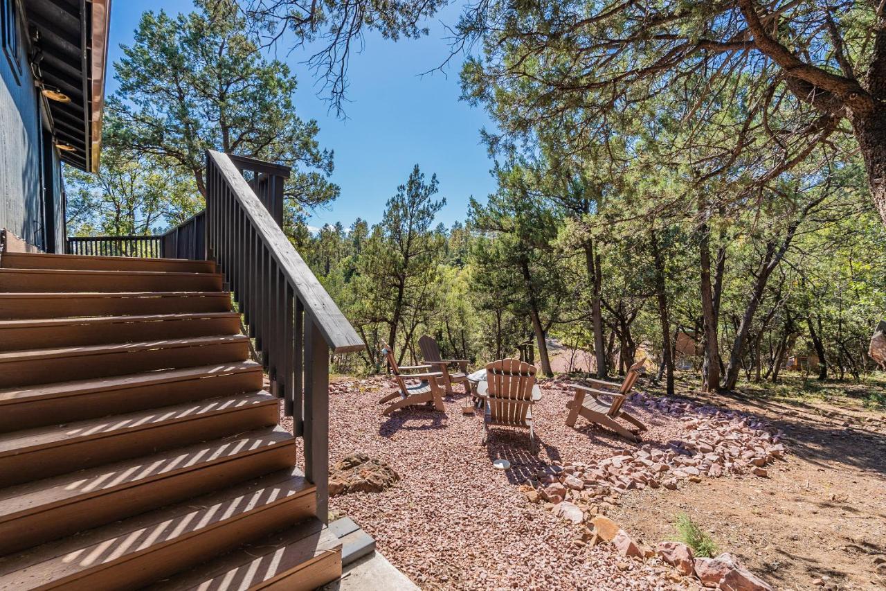 The Pine House - Cozy Mid-Century Modern, Pet-Friendly Villa Exteriör bild